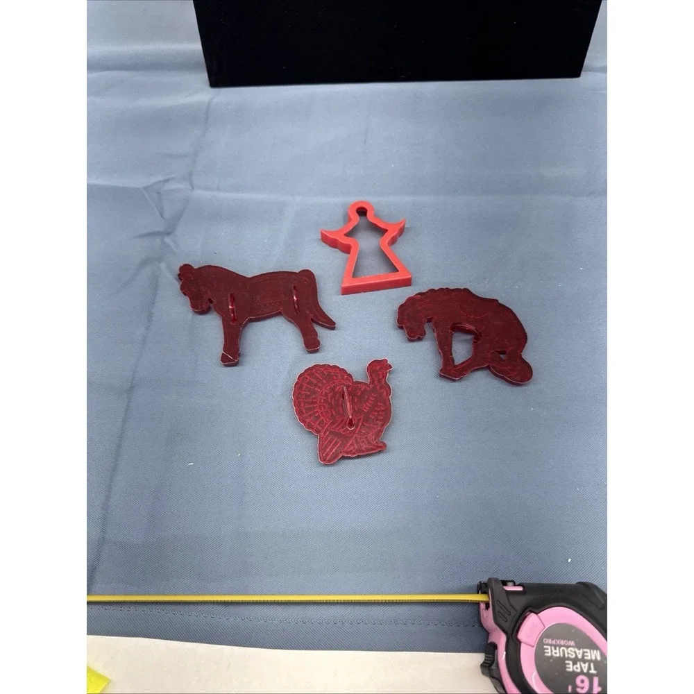 Vintage Plastic Cookie Cutters Lot Of 4. Horses Turkey Angel